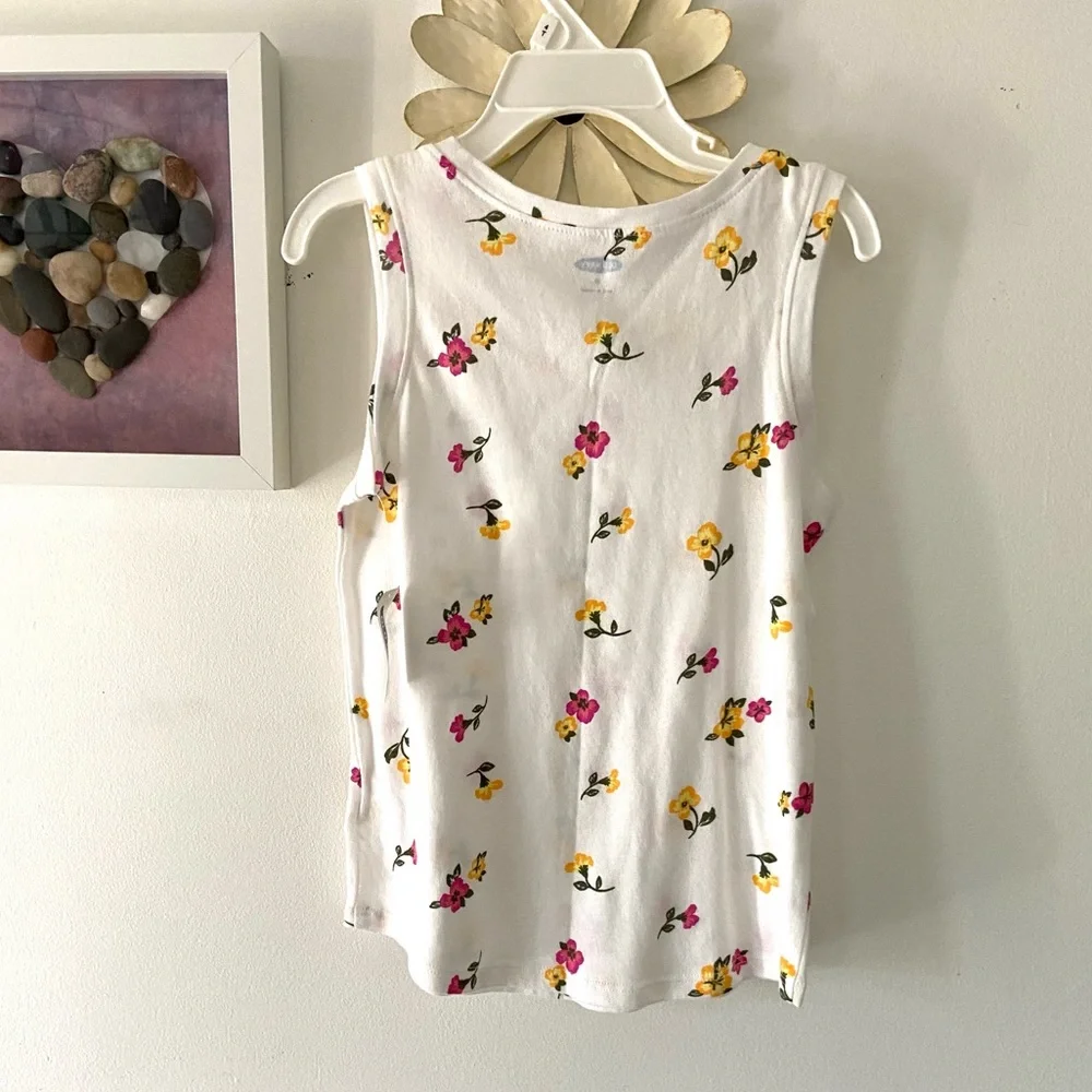 4/$15 ❤️ NWT Old Navy White Floral Tank Top Size 5T